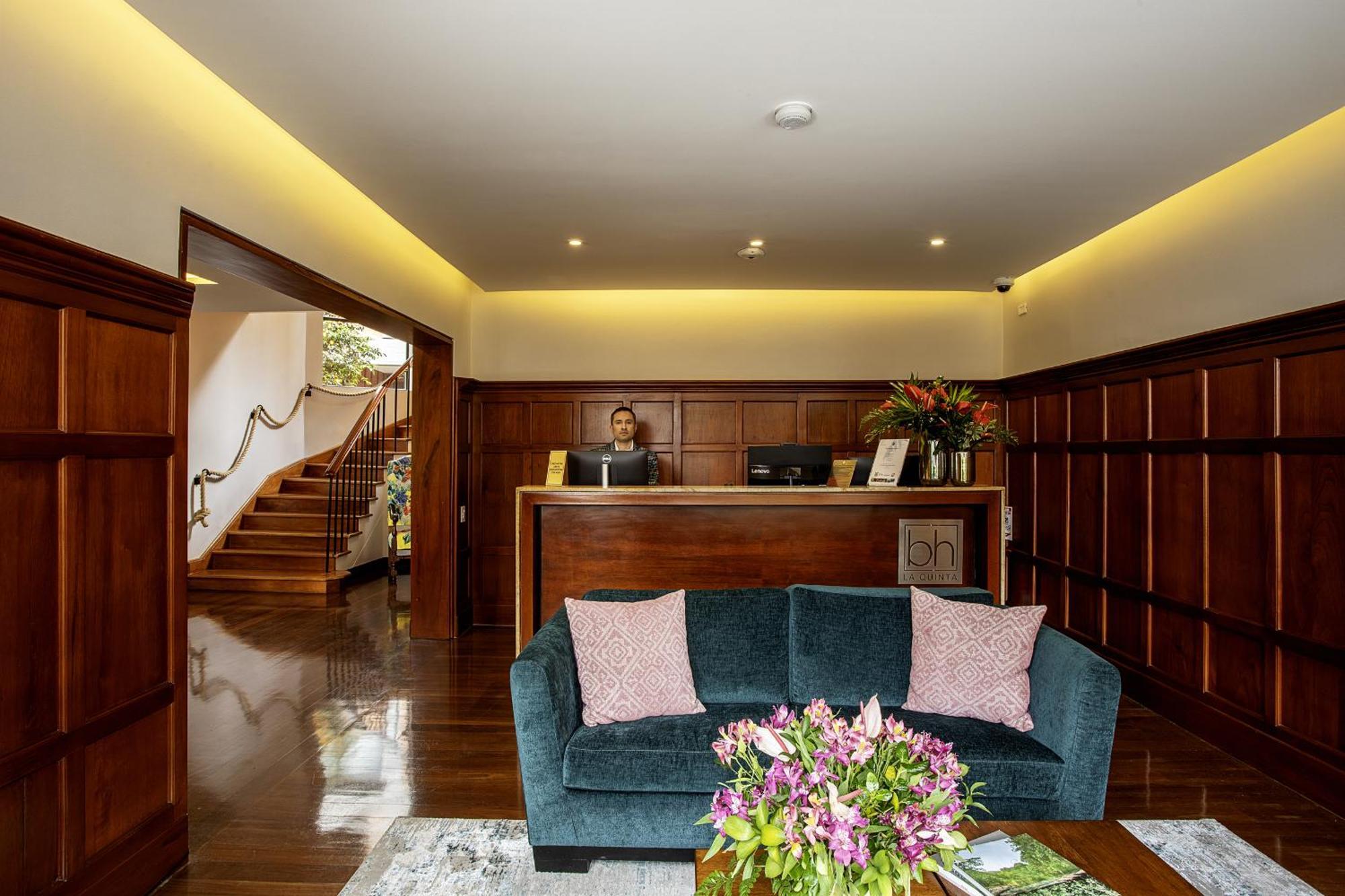 Hotel Bh La Quinta Bogota Bagian luar foto