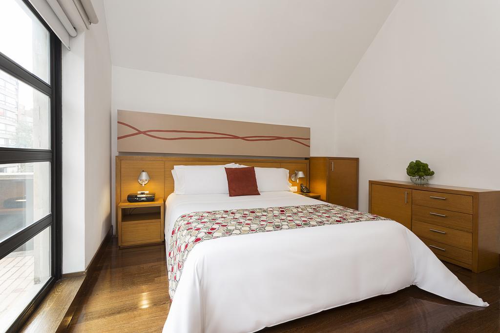 Hotel Bh La Quinta Bogota Bagian luar foto