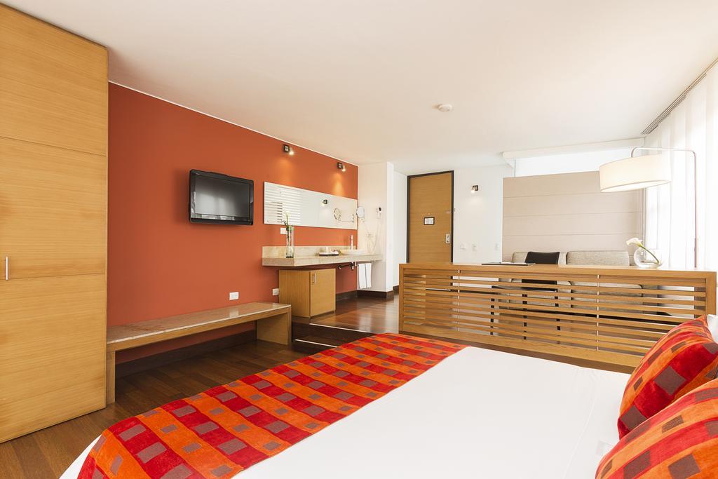 Hotel Bh La Quinta Bogota Bagian luar foto