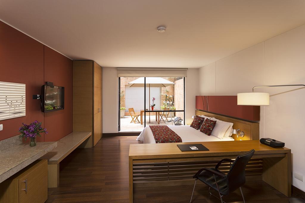 Hotel Bh La Quinta Bogota Bagian luar foto