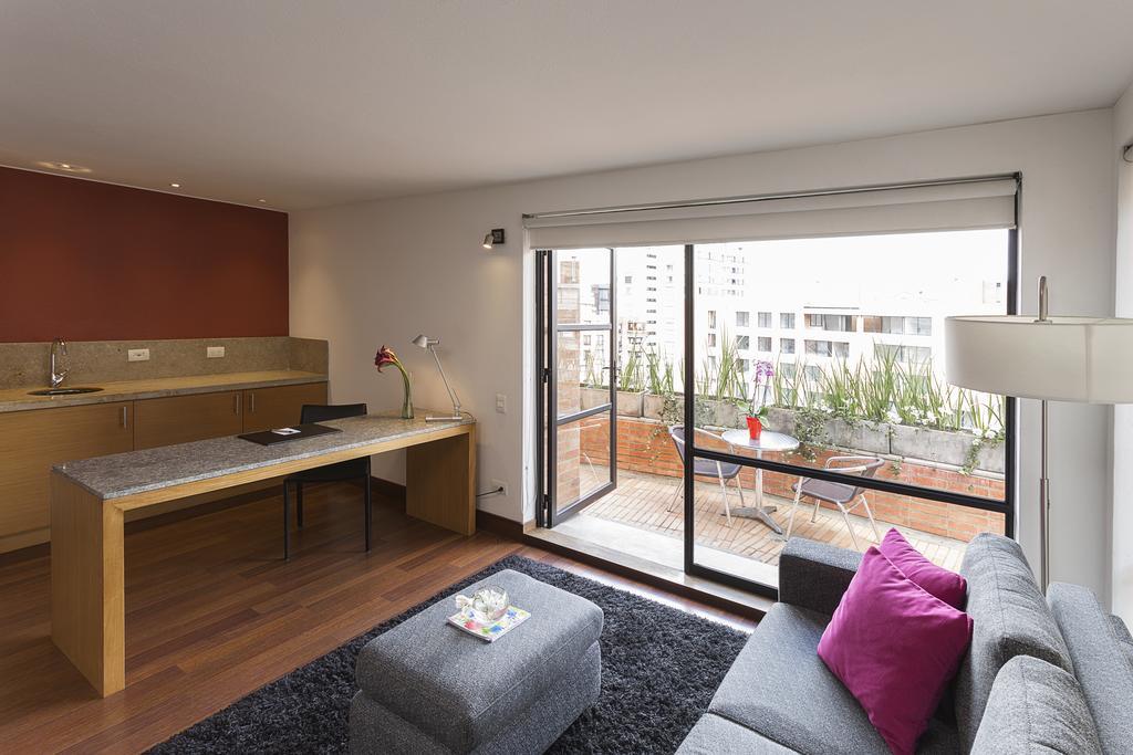 Hotel Bh La Quinta Bogota Bagian luar foto